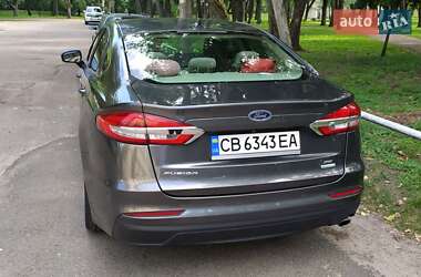 Седан Ford Fusion 2018 в 