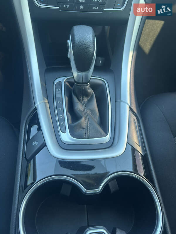Седан Ford Fusion 2016 в Харкові