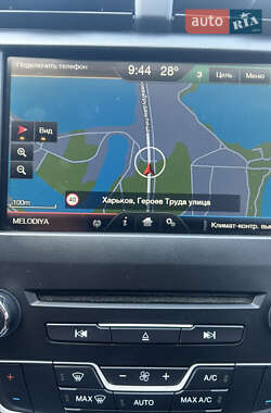Седан Ford Fusion 2016 в 