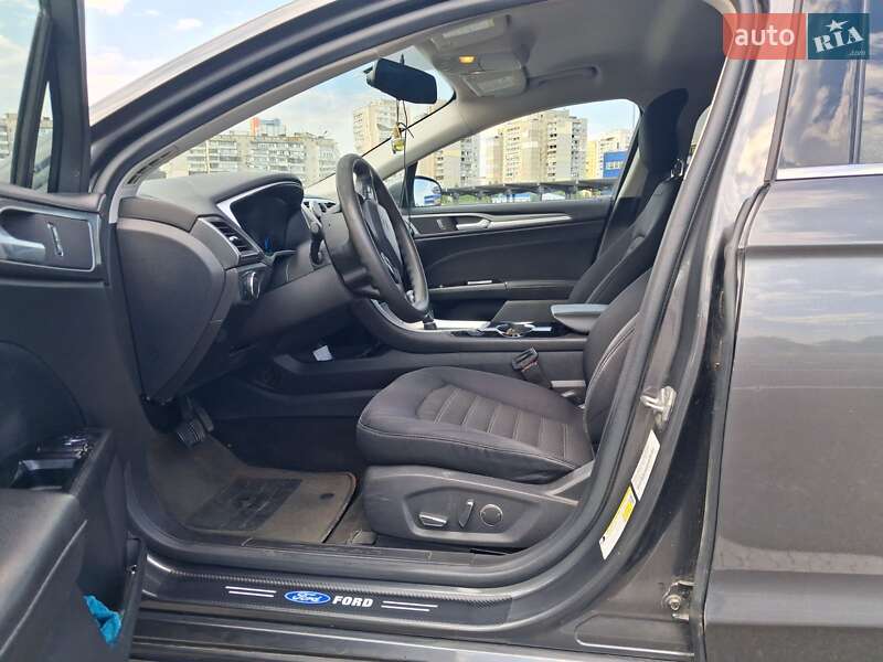 Седан Ford Fusion 2014 в Києві