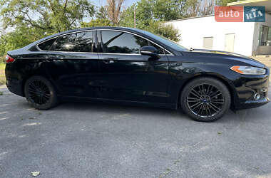 Седан Ford Fusion 2014 в 