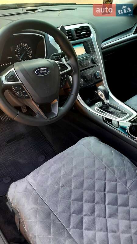 Седан Ford Fusion 2014 в Одесі