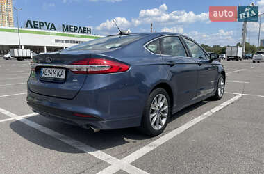 Седан Ford Fusion 2017 в 