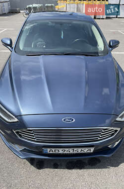 Седан Ford Fusion 2017 в 