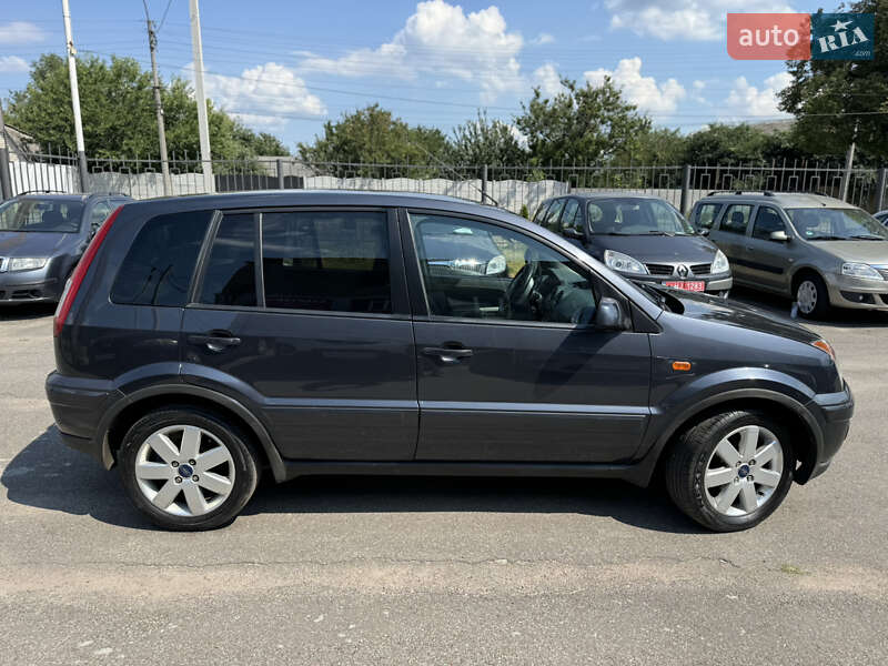 Хетчбек Ford Fusion 2006 в Чернігові