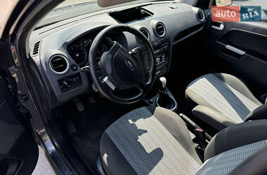 Хетчбек Ford Fusion 2006 в 