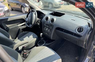 Хетчбек Ford Fusion 2006 в 