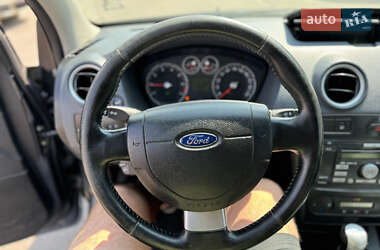 Хетчбек Ford Fusion 2006 в 