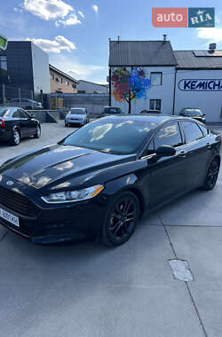 Седан Ford Fusion 2015 в 