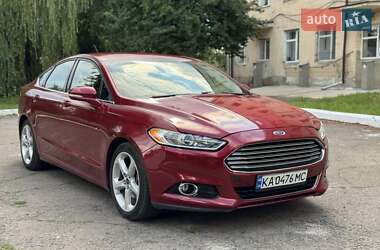 Седан Ford Fusion 2015 в 