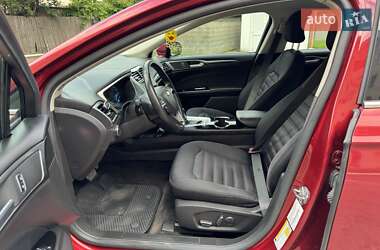 Седан Ford Fusion 2015 в 