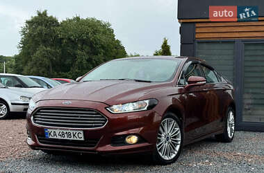 Седан Ford Fusion 2015 в Дрогобыче