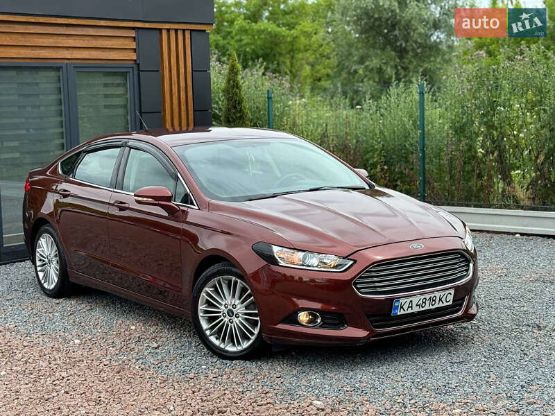 Седан Ford Fusion 2015 в Дрогобичі