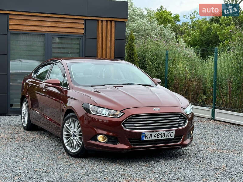 Седан Ford Fusion 2015 в Дрогобичі