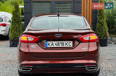 Седан Ford Fusion 2015 в 