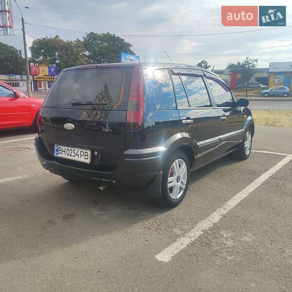 Хэтчбек Ford Fusion 2003 в Одессе