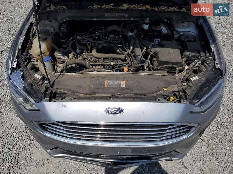 Седан Ford Fusion 2020 в Львові