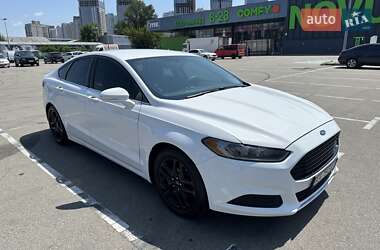 Седан Ford Fusion 2015 в Киеве
