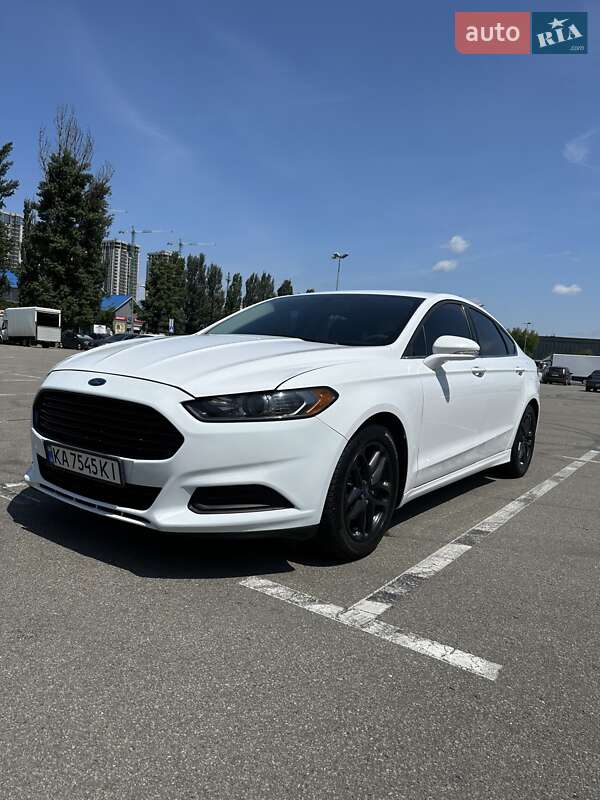 Седан Ford Fusion 2015 в Киеве