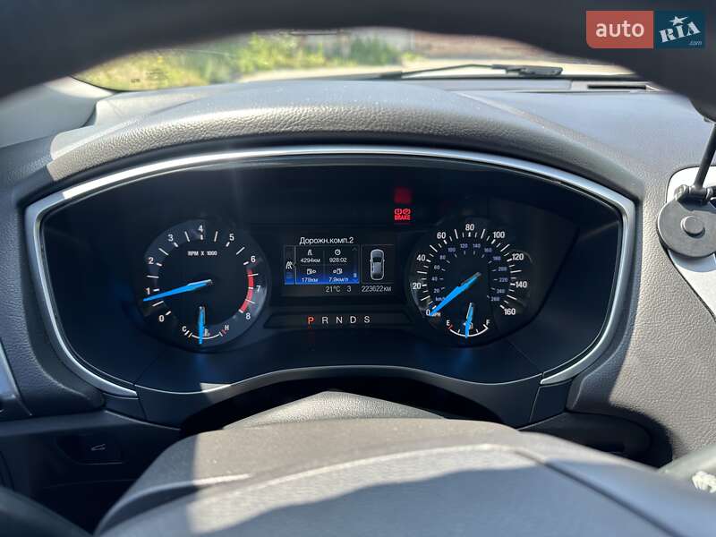 Седан Ford Fusion 2015 в Киеве