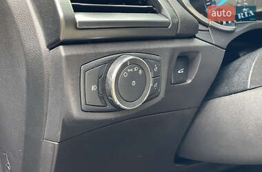 Седан Ford Fusion 2016 в 