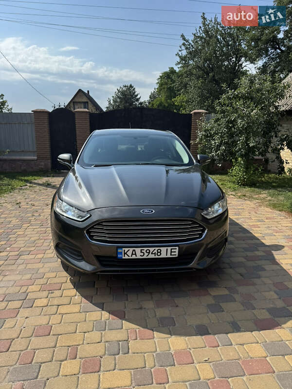 Седан Ford Fusion 2016 в Києві