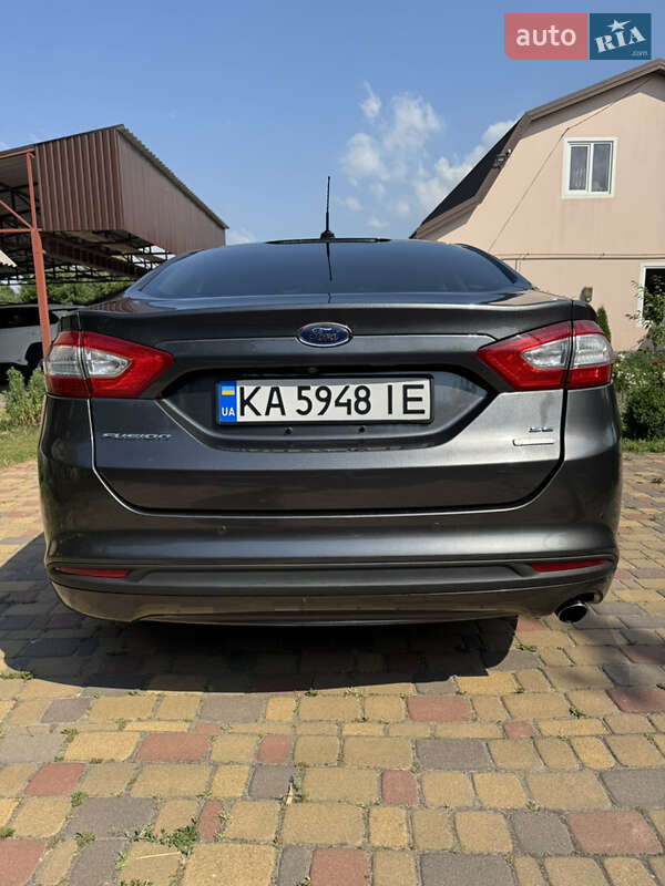 Седан Ford Fusion 2016 в Києві