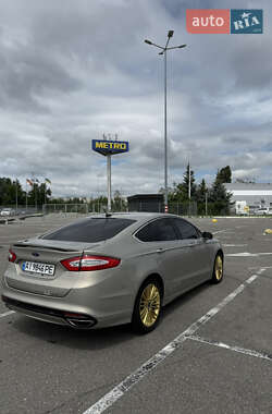 Седан Ford Fusion 2015 в 