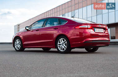 Седан Ford Fusion 2014 в 