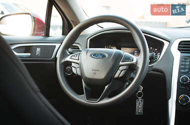 Седан Ford Fusion 2014 в 