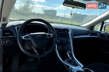 Седан Ford Fusion 2014 в 
