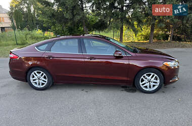 Седан Ford Fusion 2014 в 