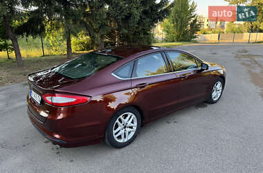 Седан Ford Fusion 2014 в 