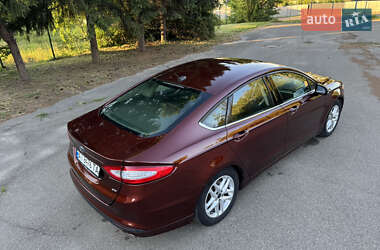 Седан Ford Fusion 2014 в 