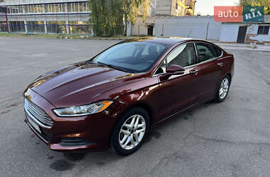 Седан Ford Fusion 2014 в 