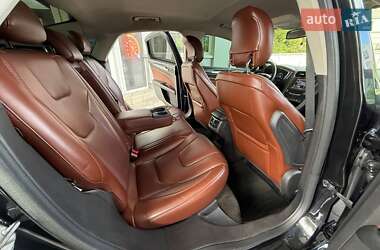 Седан Ford Fusion 2015 в 