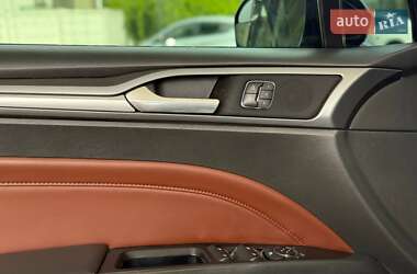 Седан Ford Fusion 2015 в 