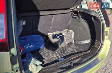 Хэтчбек Ford Fusion 2006 в 