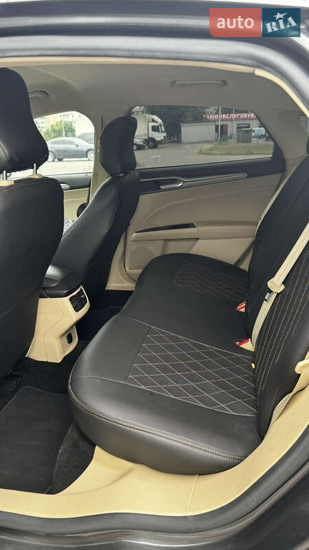Седан Ford Fusion 2015 в Киеве
