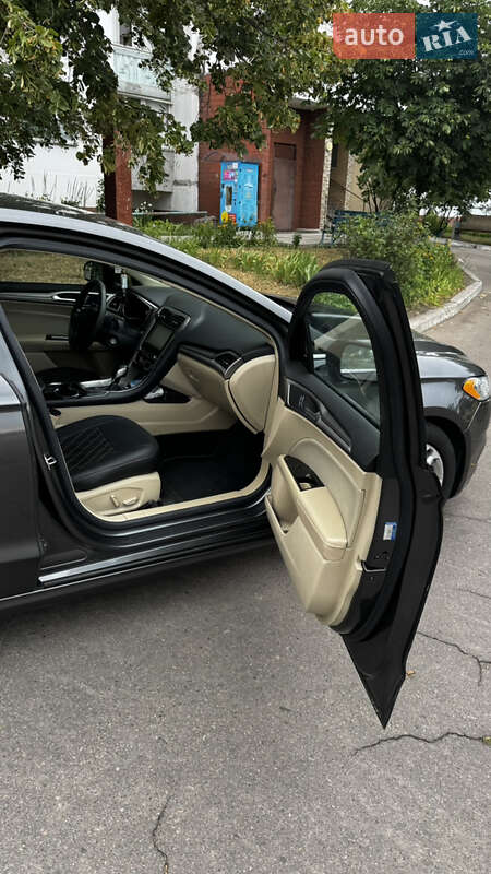 Седан Ford Fusion 2015 в Киеве