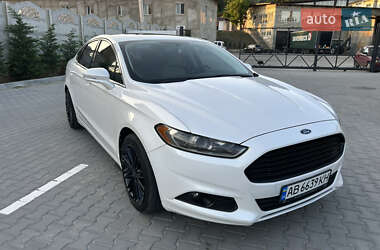 Седан Ford Fusion 2013 в 