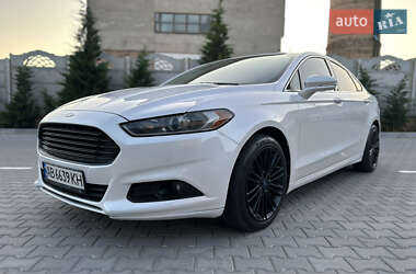 Седан Ford Fusion 2013 в 
