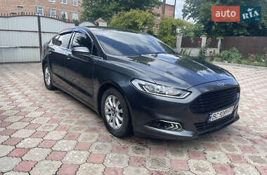 Седан Ford Fusion 2016 в Сумах