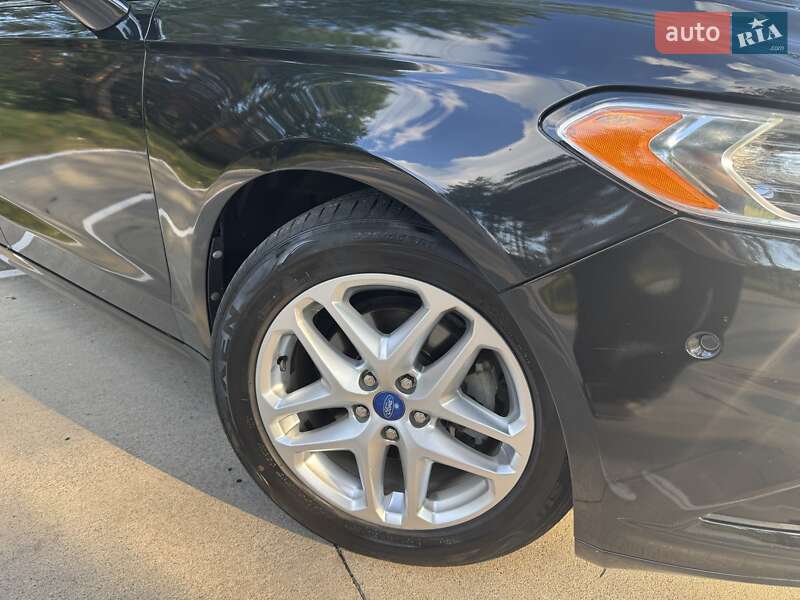 Седан Ford Fusion 2012 в Шепетівці