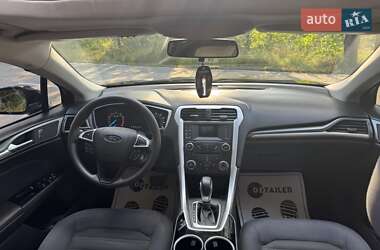 Седан Ford Fusion 2012 в 