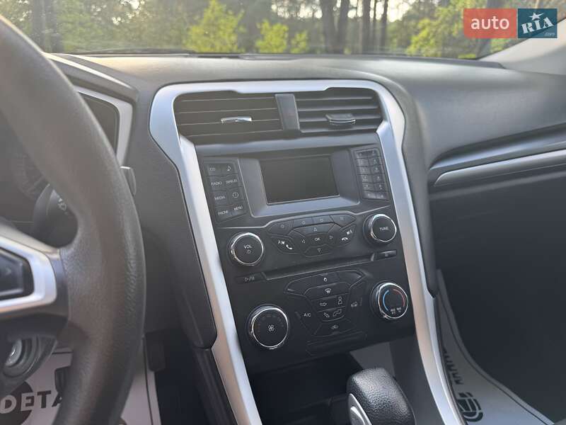 Седан Ford Fusion 2012 в Шепетівці