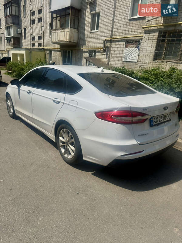 Седан Ford Fusion 2019 в Харькове
