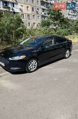 Седан Ford Fusion 2013 в 