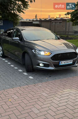 Седан Ford Fusion 2012 в 