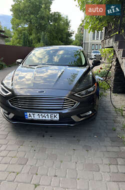Седан Ford Fusion 2017 в 